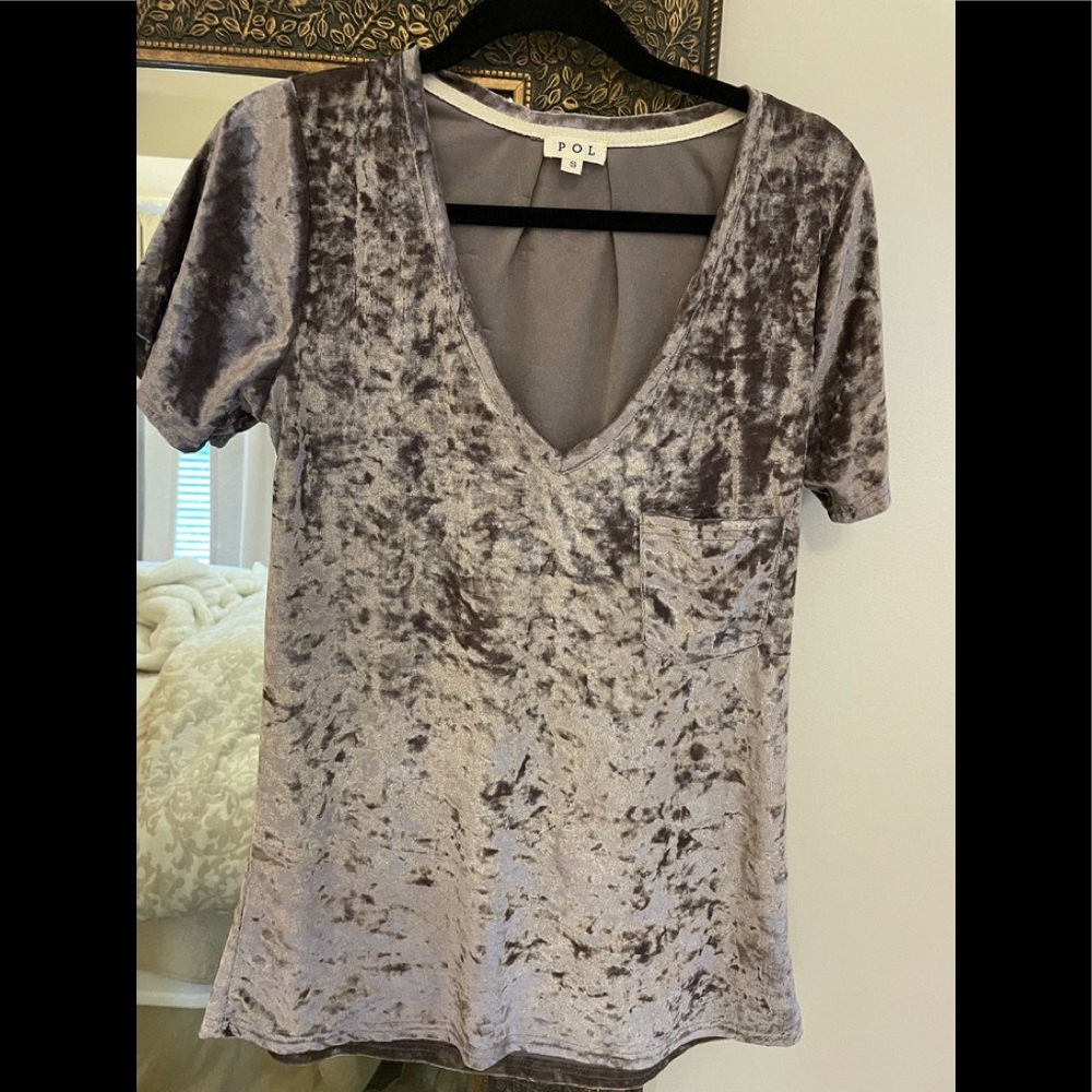Boutique crushed velvet top new!! Tagged small